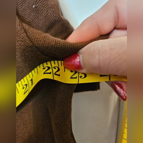 #426 Victoria Sport- Brown Short Sleeve "Wild Jungle" Top - Picture 4 of 7